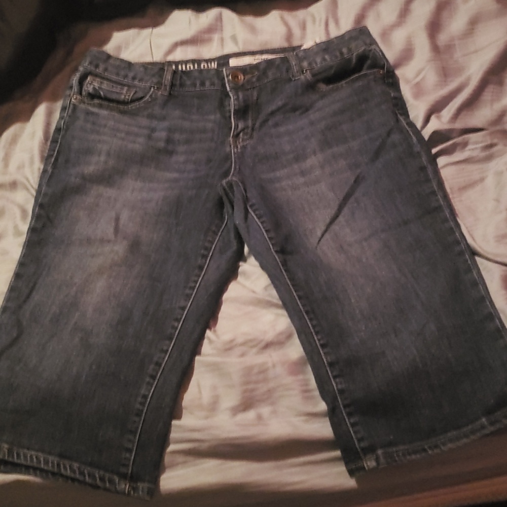 DKNY Jean Capris Size 12